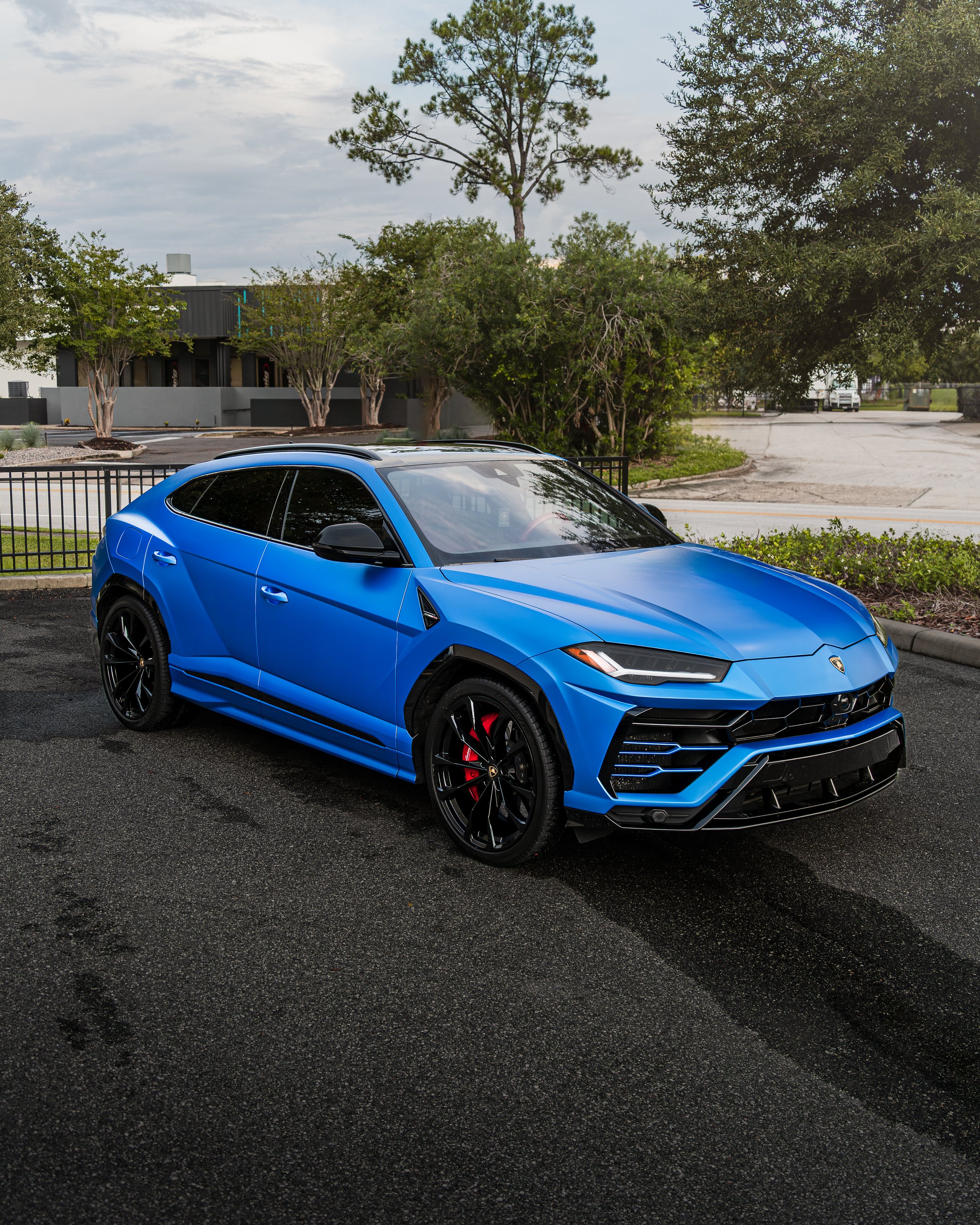 101126_Wraptors_Urus_3.jpg